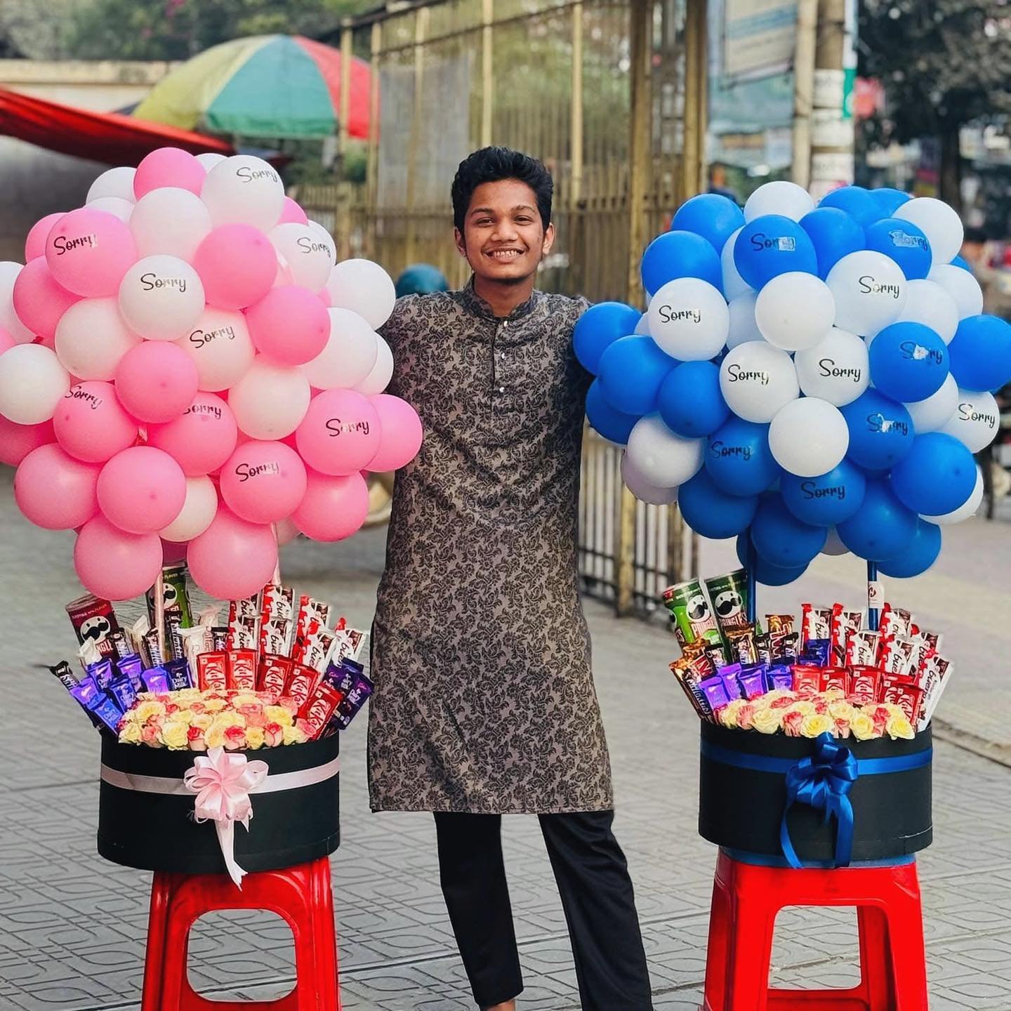  Classy Balloon With Cake Hamper